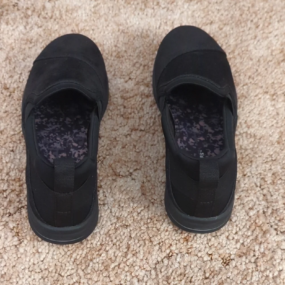 Cloudsteppers by Clarks Black Slip-On Sneakers - Picture 3 of 5
